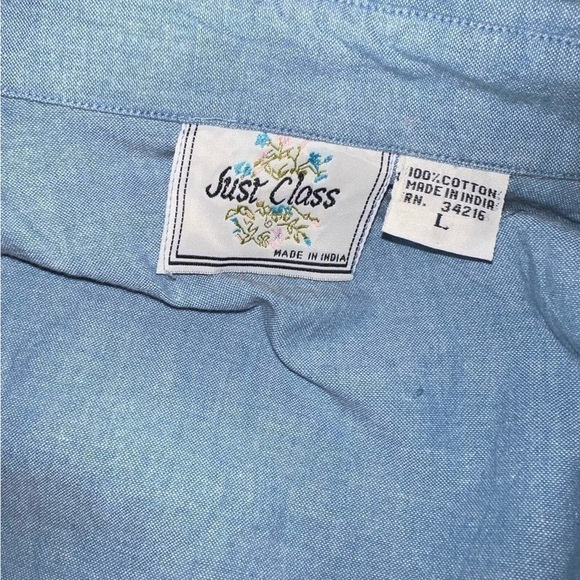 JUST Class light denim blouse with embroidered flowers, all cotton, L, NWOT - Picture 2 of 7